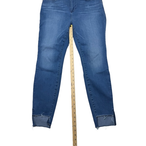 Good American Good Waist Hem Skinny Jeans - Picture 12 of 12